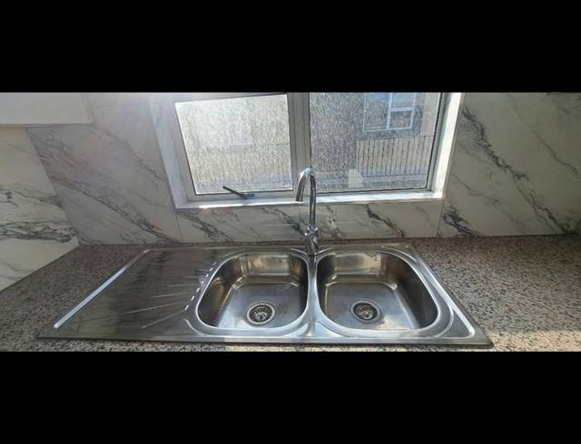 2 BEDROOM PROPERTY TO RENT IN SYDENHAM